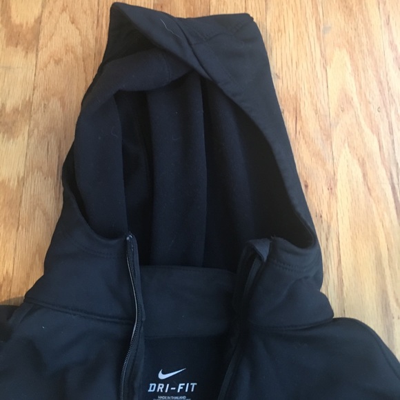 Black Nike running jacket - Picture 4 of 4