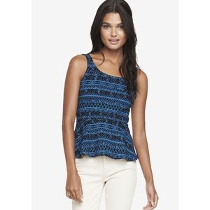 🦋Express tribal print top