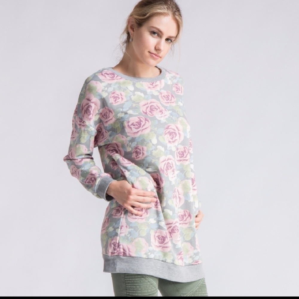 Last one! Rose print oversized tunic