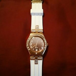 Swatch 2010 Fancy Me Rose Gold watch