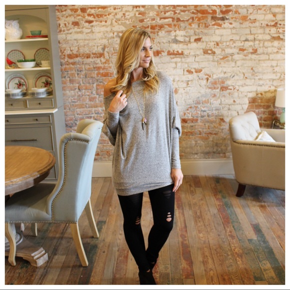 ✨LAST ONE ✨Black distressed leggings - Picture 3 of 6