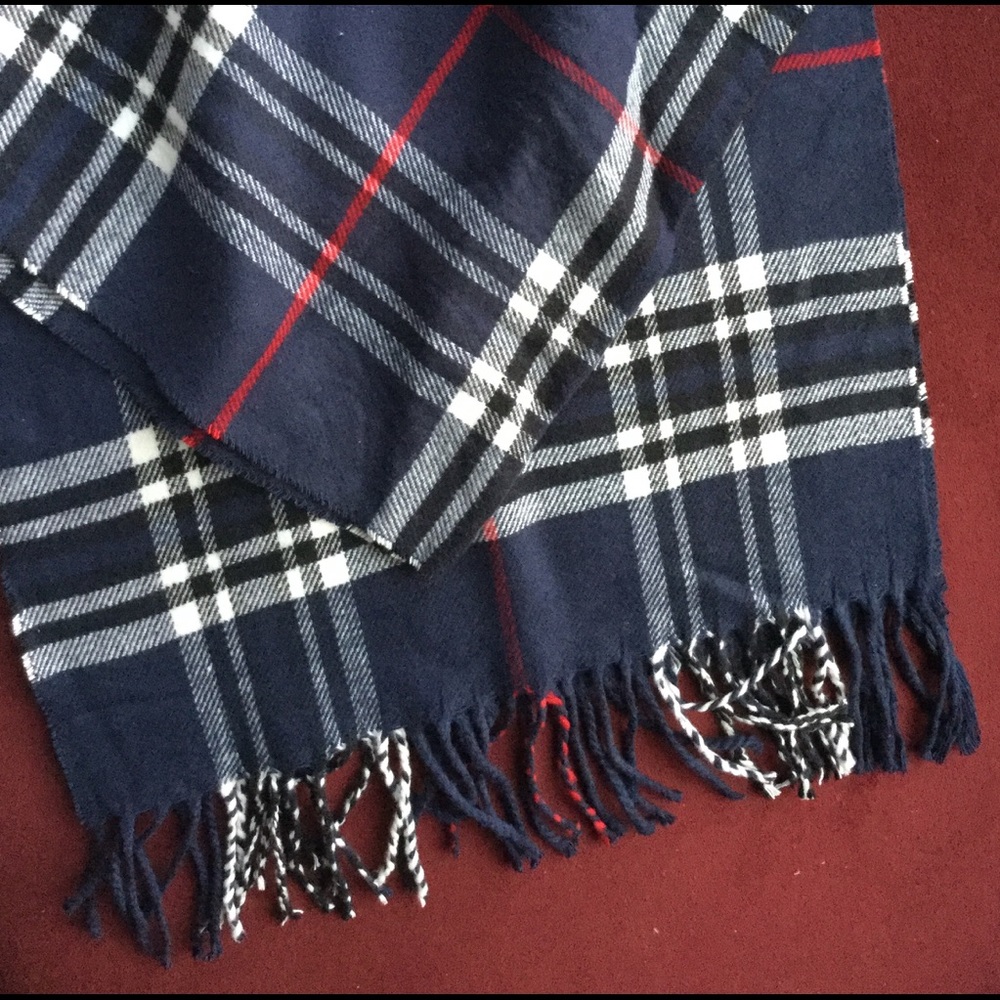 Navy🎉Plaid🎉Scarf