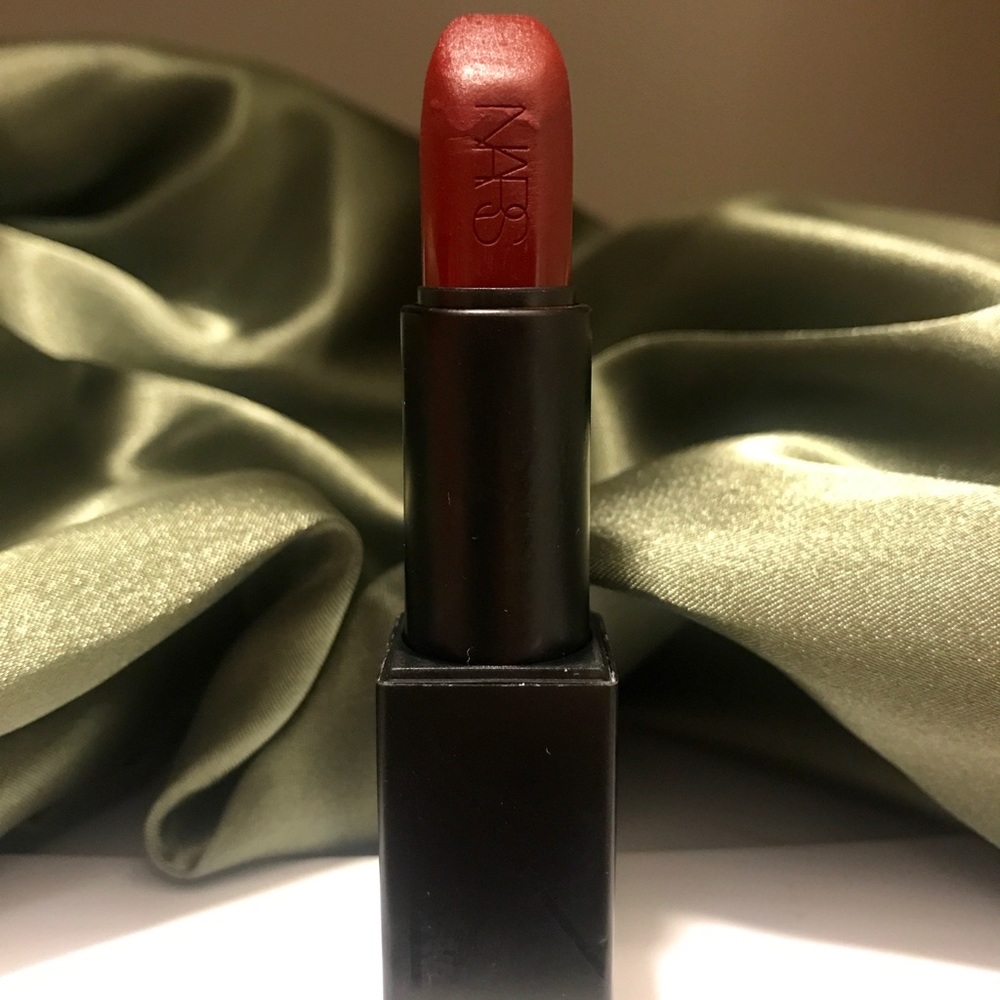 NARS Audacious Lipstick in Charlotte