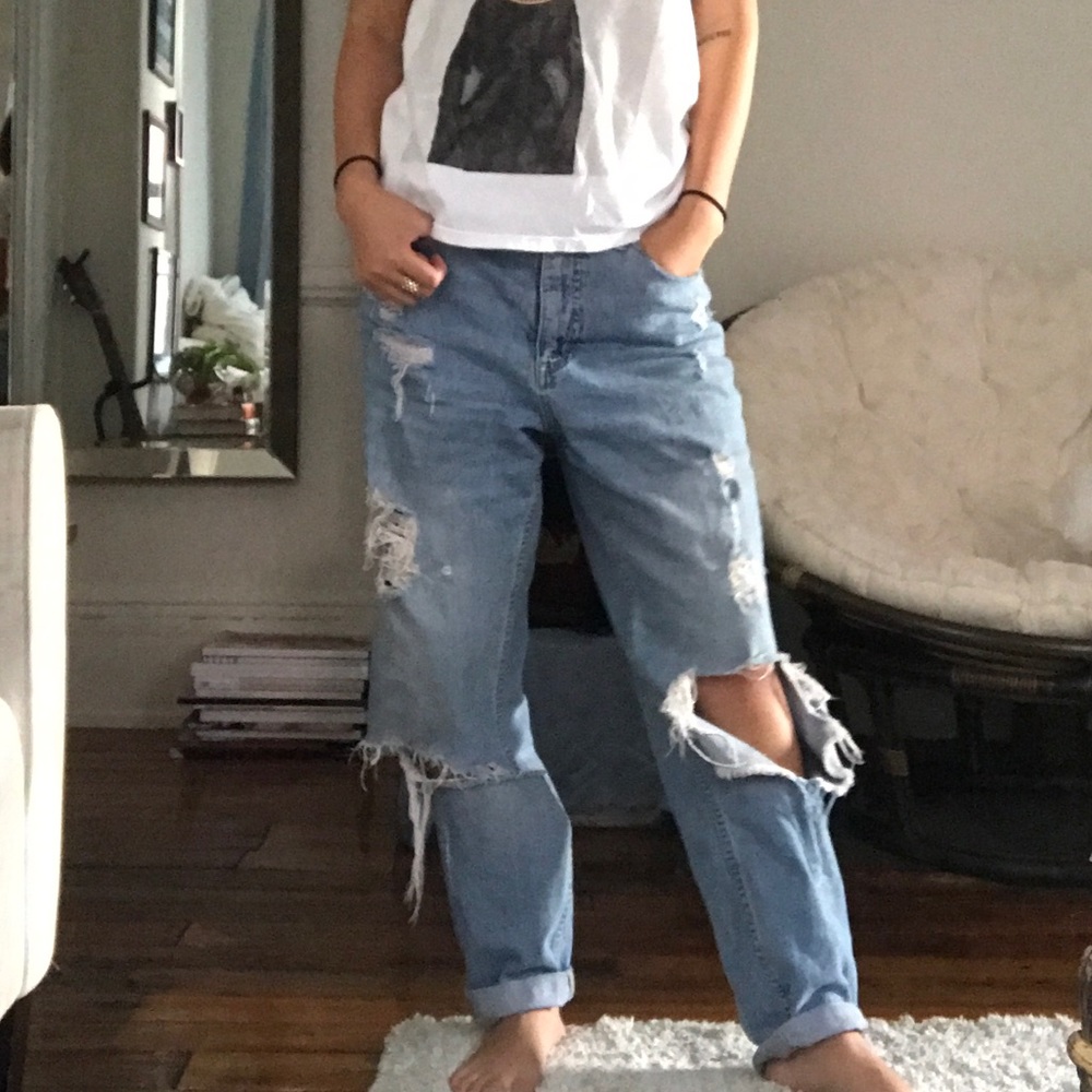 BDG BOYFRIEND/MOM JEANS