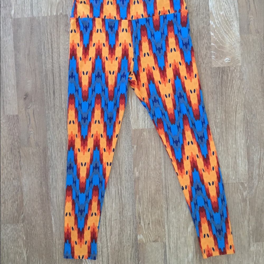 LuLaRoe Aztec TC Leggings