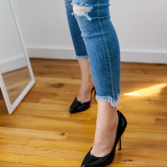 SoldOut11thStreet - Picture 5 of 8