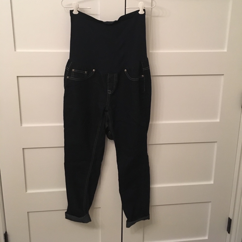 Skinny maternity jeans