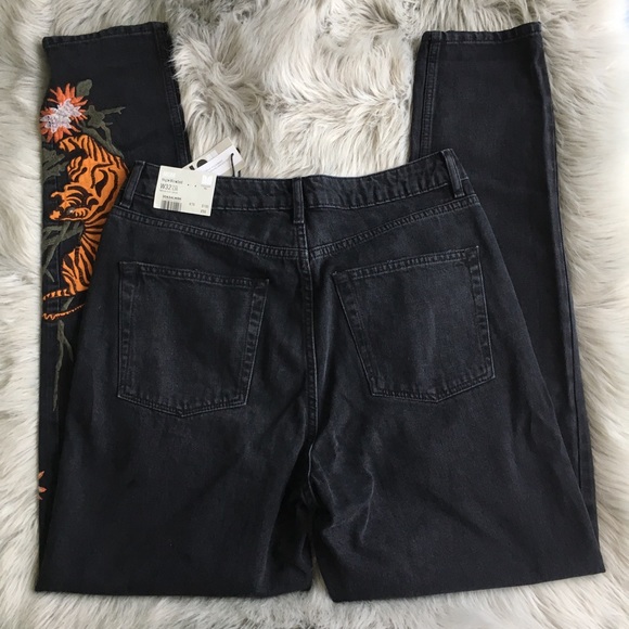 SOLD. Topshop Embroidered Tiger Mom Jeans - Picture 3 of 4
