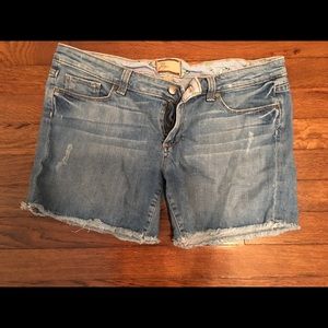 Paige Denim Canyon Boyfriend Short, size 28