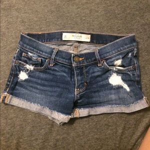 A&F shorts !