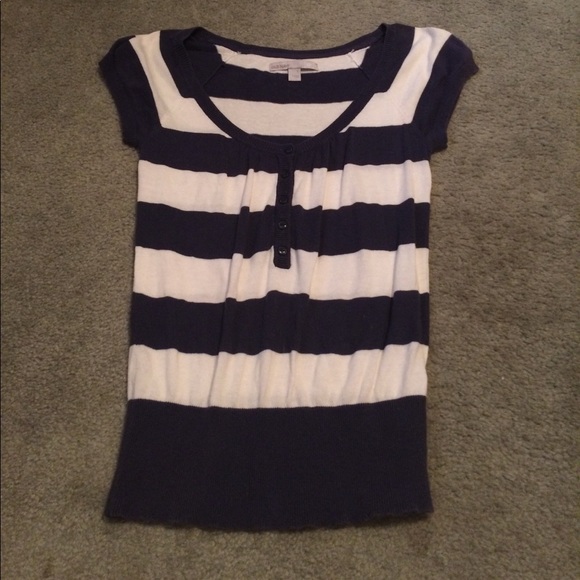 Old Navy Tops - 5 for $15 old navy small shirt