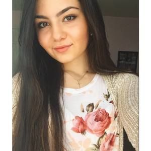 Meet your Posher, Stephanie