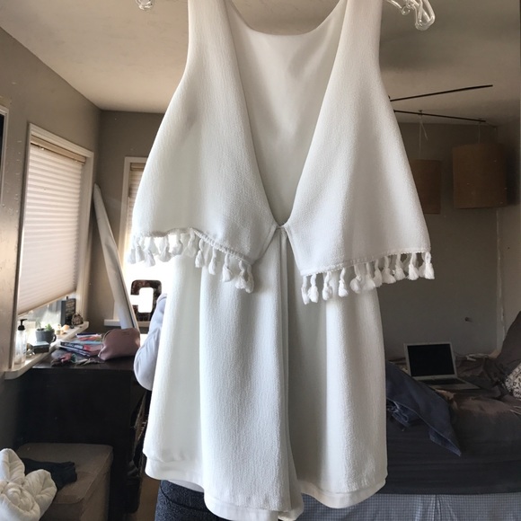 White romper - Picture 2 of 2