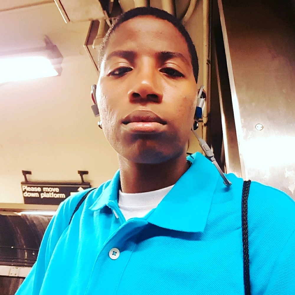 Meet your Posher, Denise