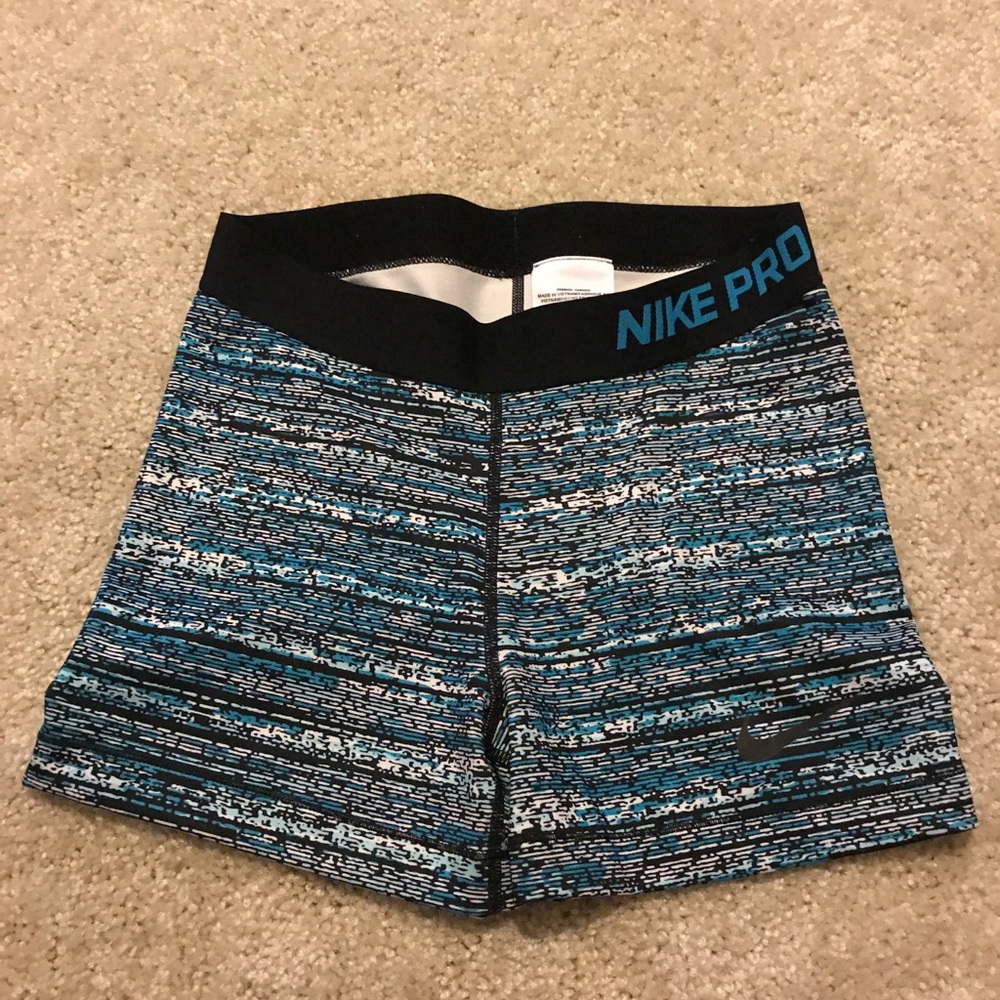SOLD ON Ⓜ️ Nike pro shorts - blue striped