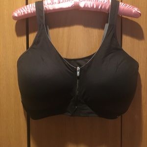 Victoria's Secret sport hook and zip sports bra