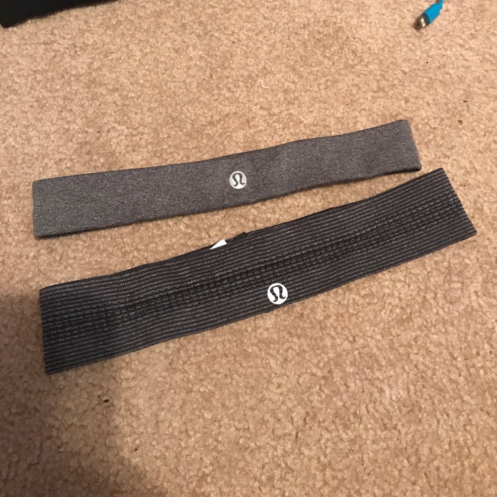 2 thin lululemon headbands (never worn)