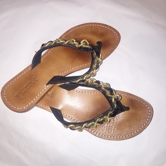 Mystique Shoes - Mystique Patent Leather Chain Thong Sandals