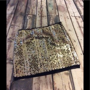 Forever 21 sequin skirt size L