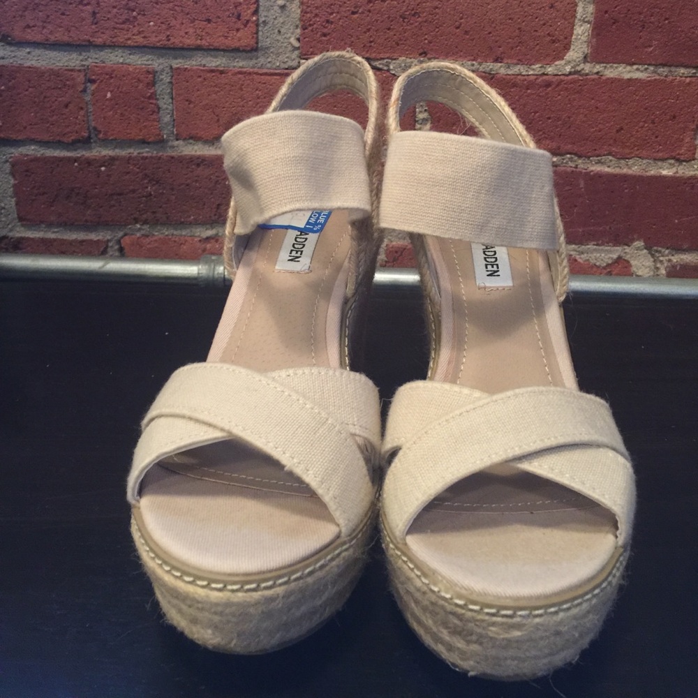 Steve Madden nude espadrille wedges