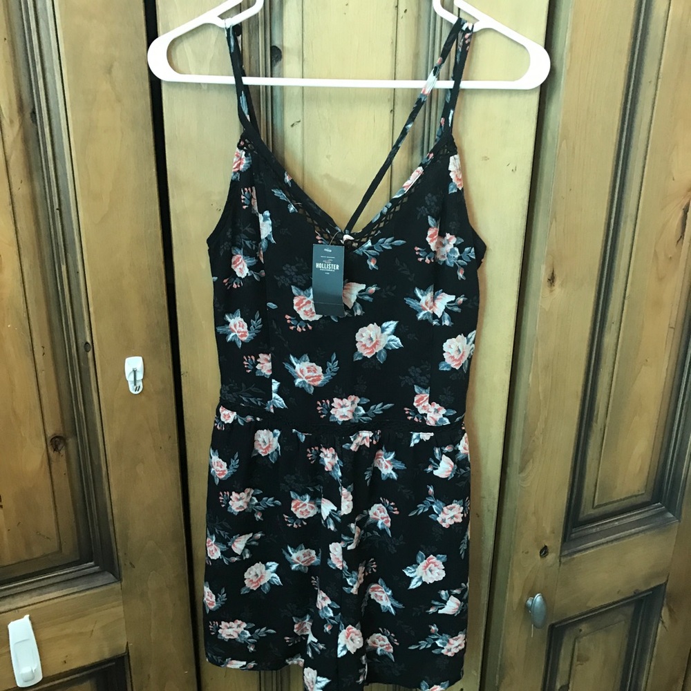 HOLLISTER ROMPER