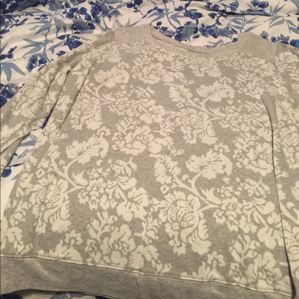 Gray floral long sleeve