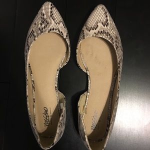 Snake skin flats