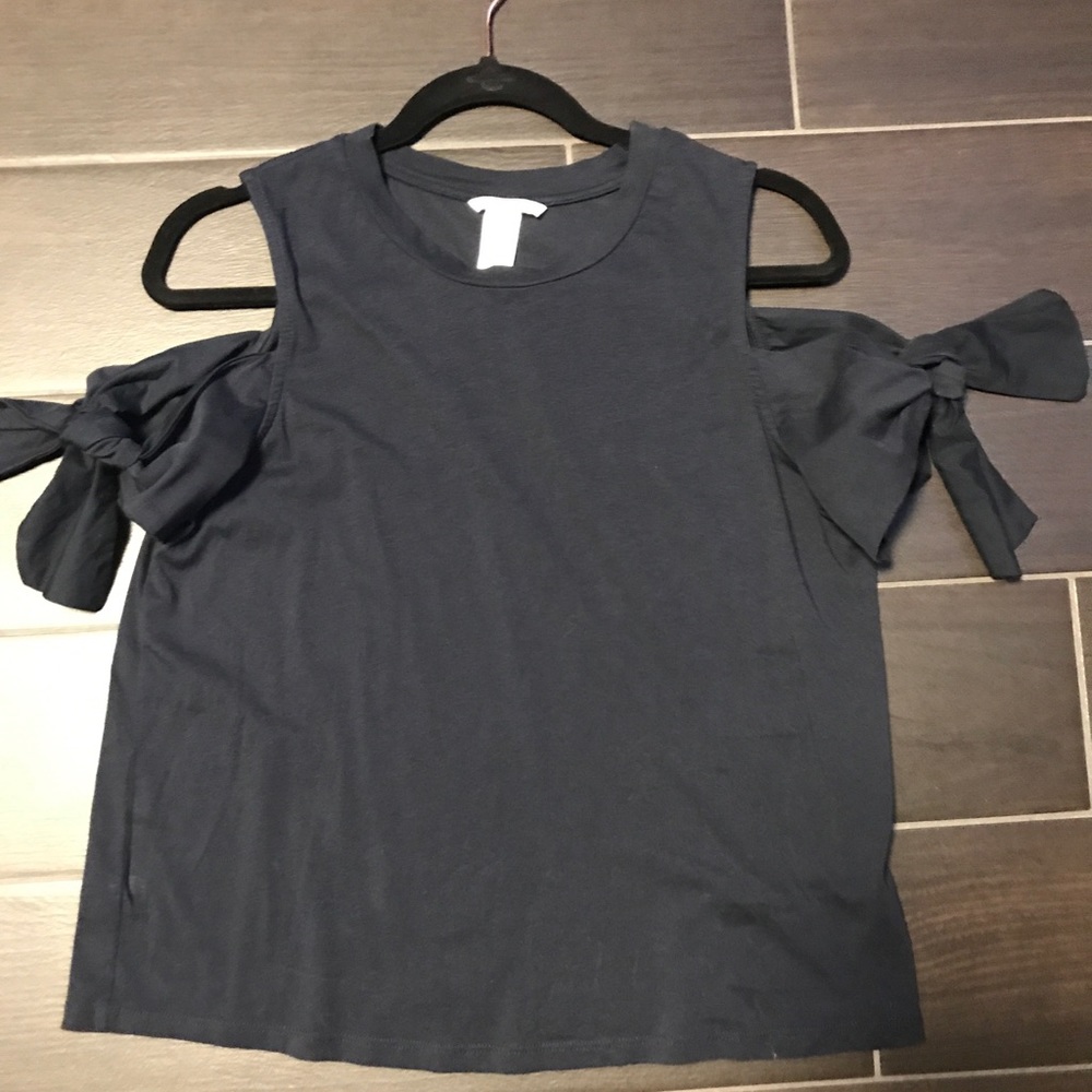 Tank with tie detail