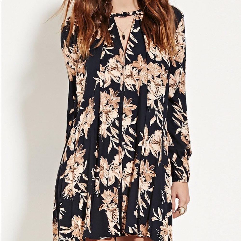 Forever 21 Pleated Front Floral Dress