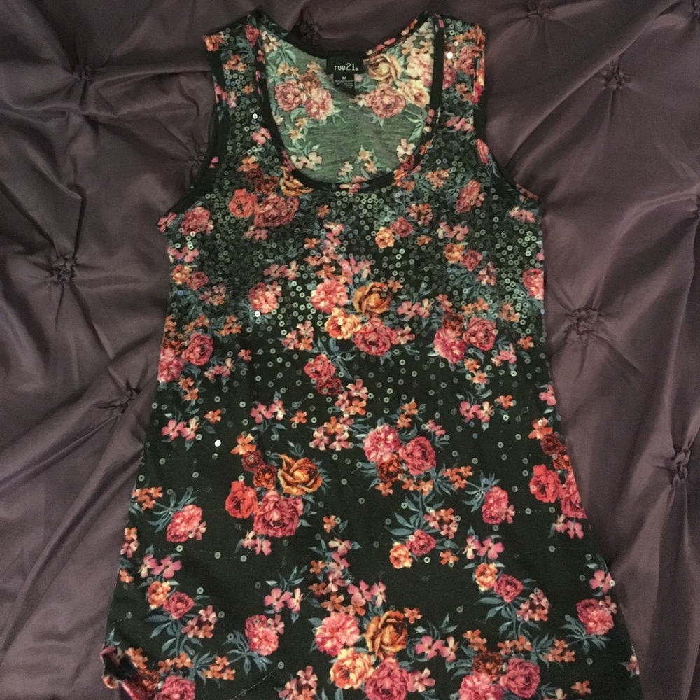 Rue 21 Medium rose print tank w/ sequins