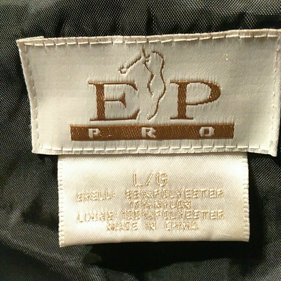E P Pro Snap Down Vest - Picture 4 of 4