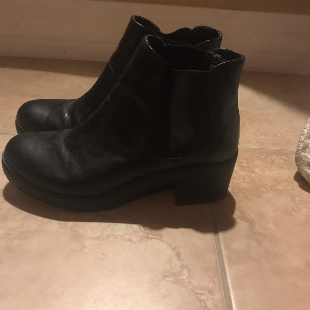 Steve Madden Boots