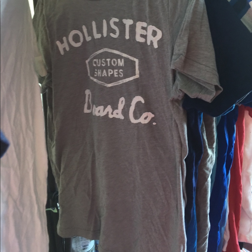 Hollister T-shirt bundle 18 shirts