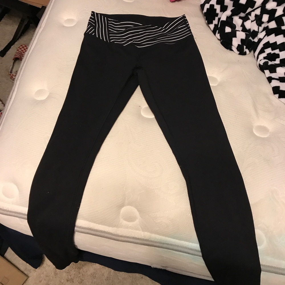 Lululemon BLACK leggings size 6