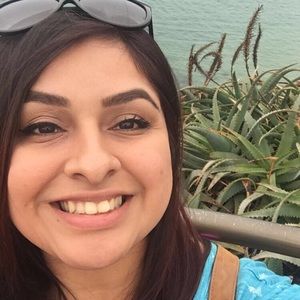 Meet your Posher, Noemi