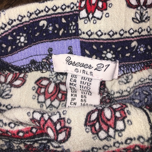 Forever 21 pattern shorts size 11/12 - Picture 2 of 2