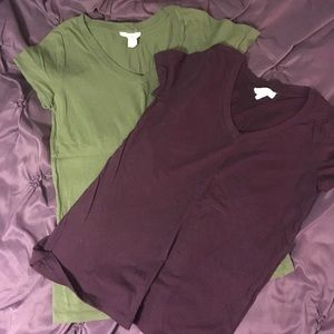 2 for 1- Forever 21 green and plum v-neck tshirts