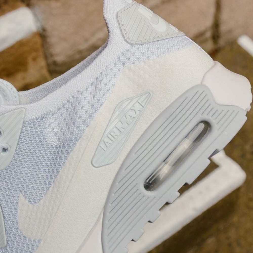Air Max 90 Ultra 2.0 Flyknit - Picture 4 of 8