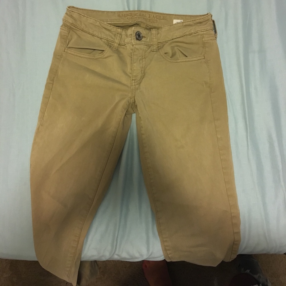 American eagle khaki jeans