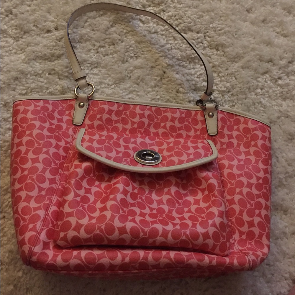 Clearance sale! Coach Tote bag