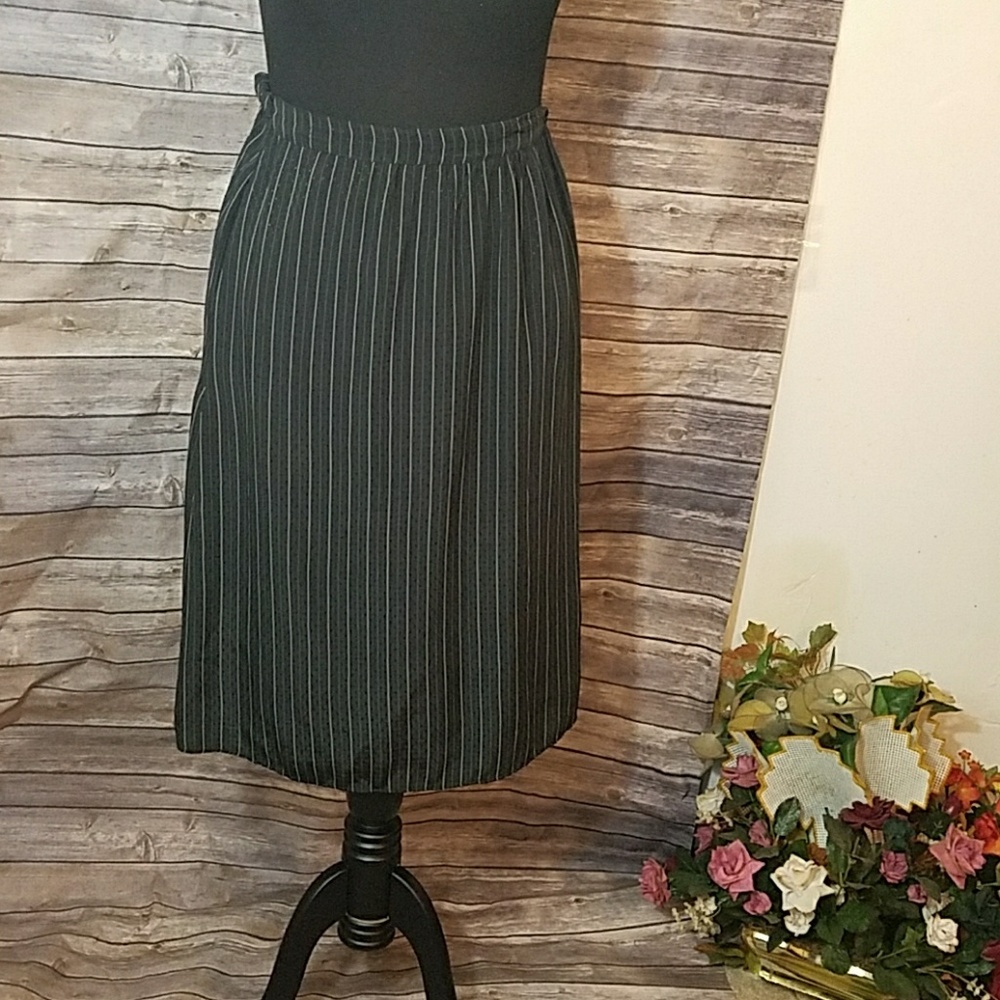 Pull on Black and White Striped Skirt