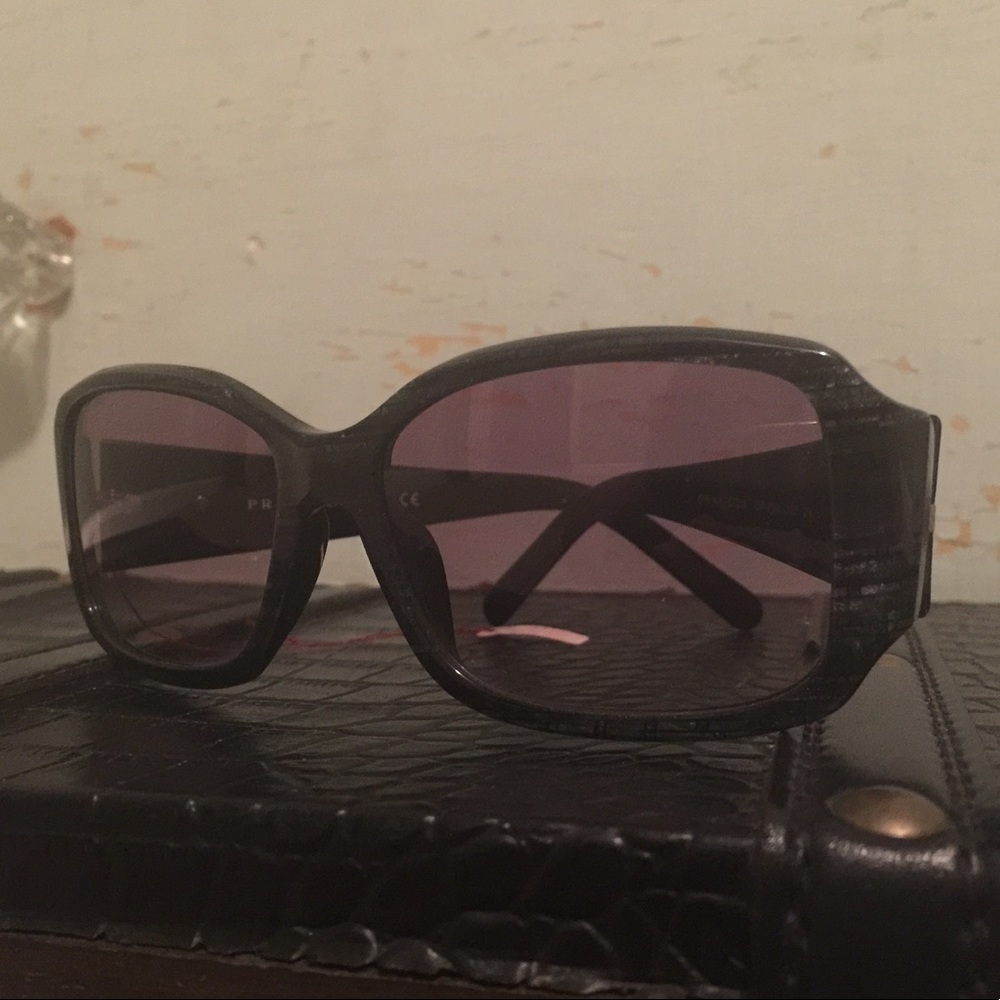 Prada SPR-14H Sunglasses