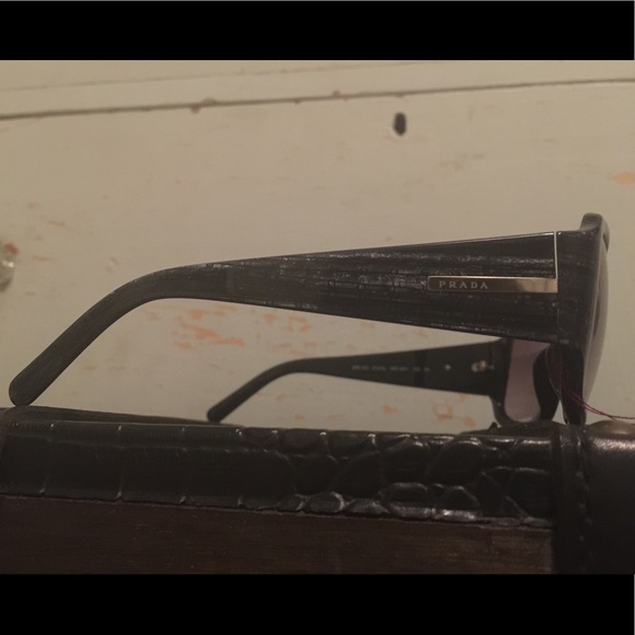 Prada SPR-14H Sunglasses