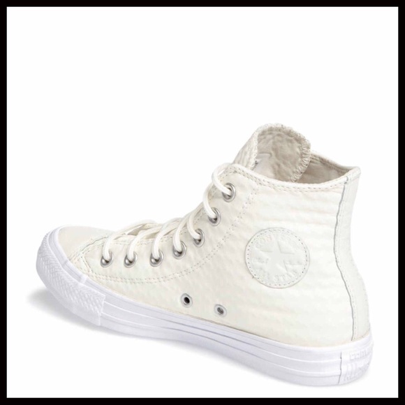 ❌SOLD❌SOLD❌CONVERSE LEATHER Stylish High Tops - Picture 3 of 8