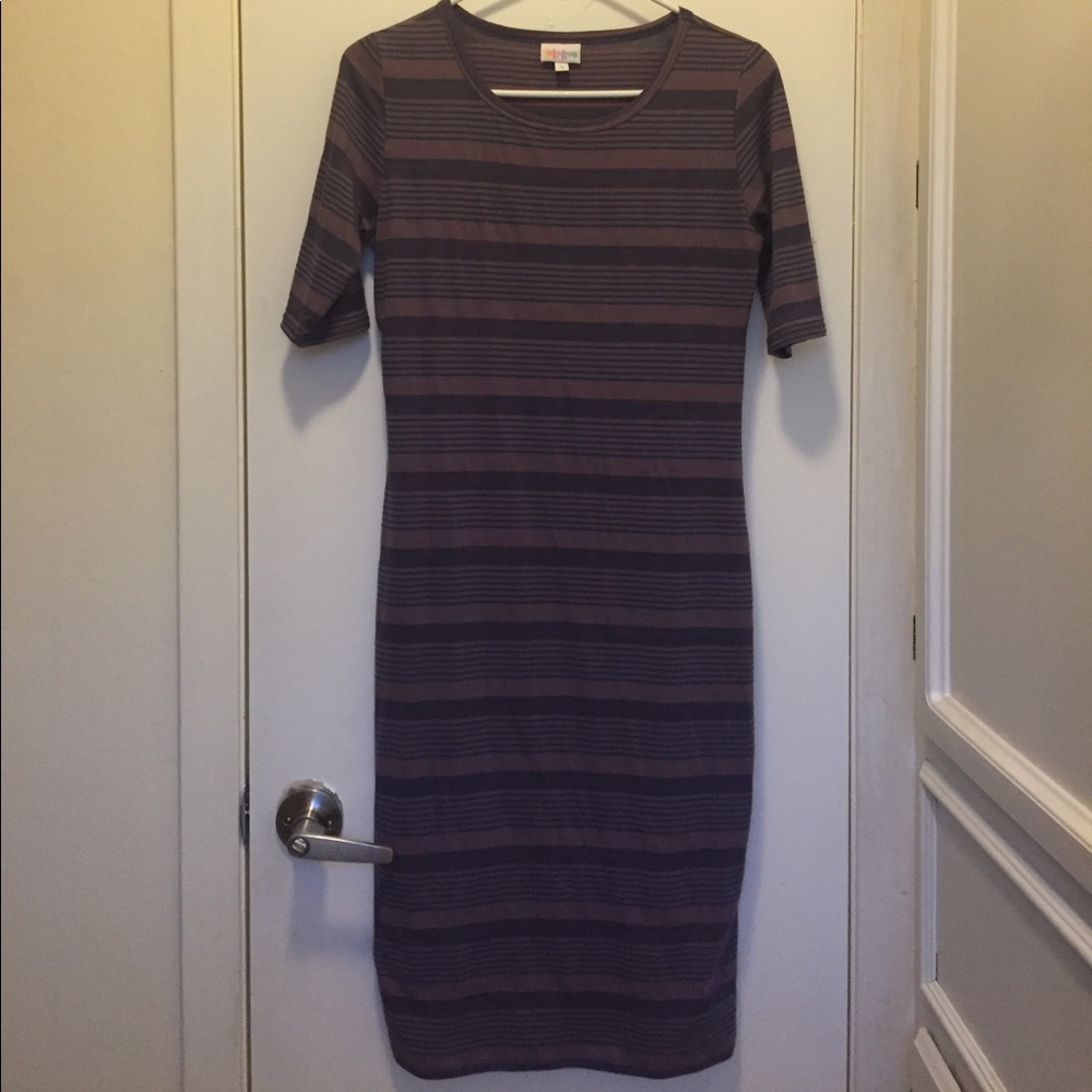 Lularoe Julia small purple stripes dress