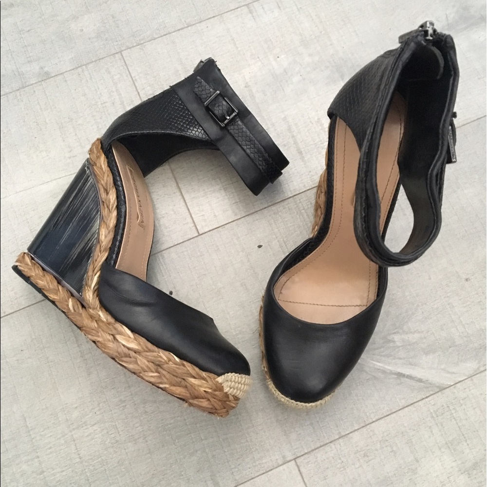 BCBG ESPADRILLE WEDGES