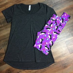 Lularoe outfit- xxs classic tee & os storks
