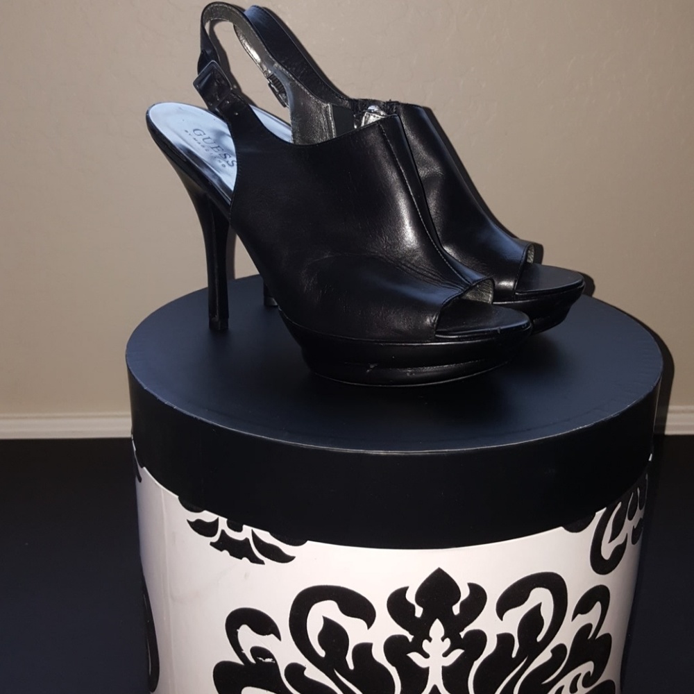 💙💓Guess Platform Heels