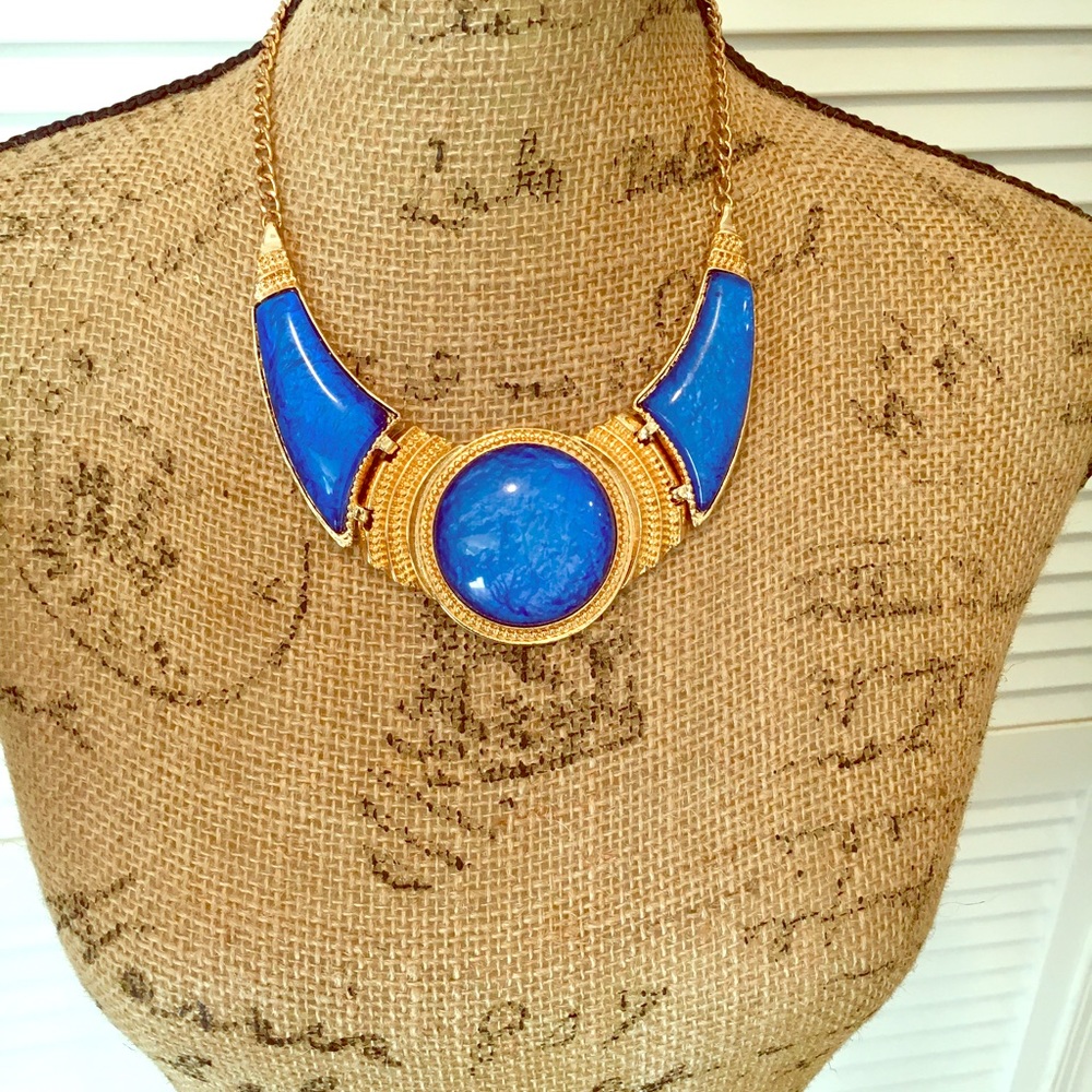 New Medallion Chain Necklace - Picture 1 of 4