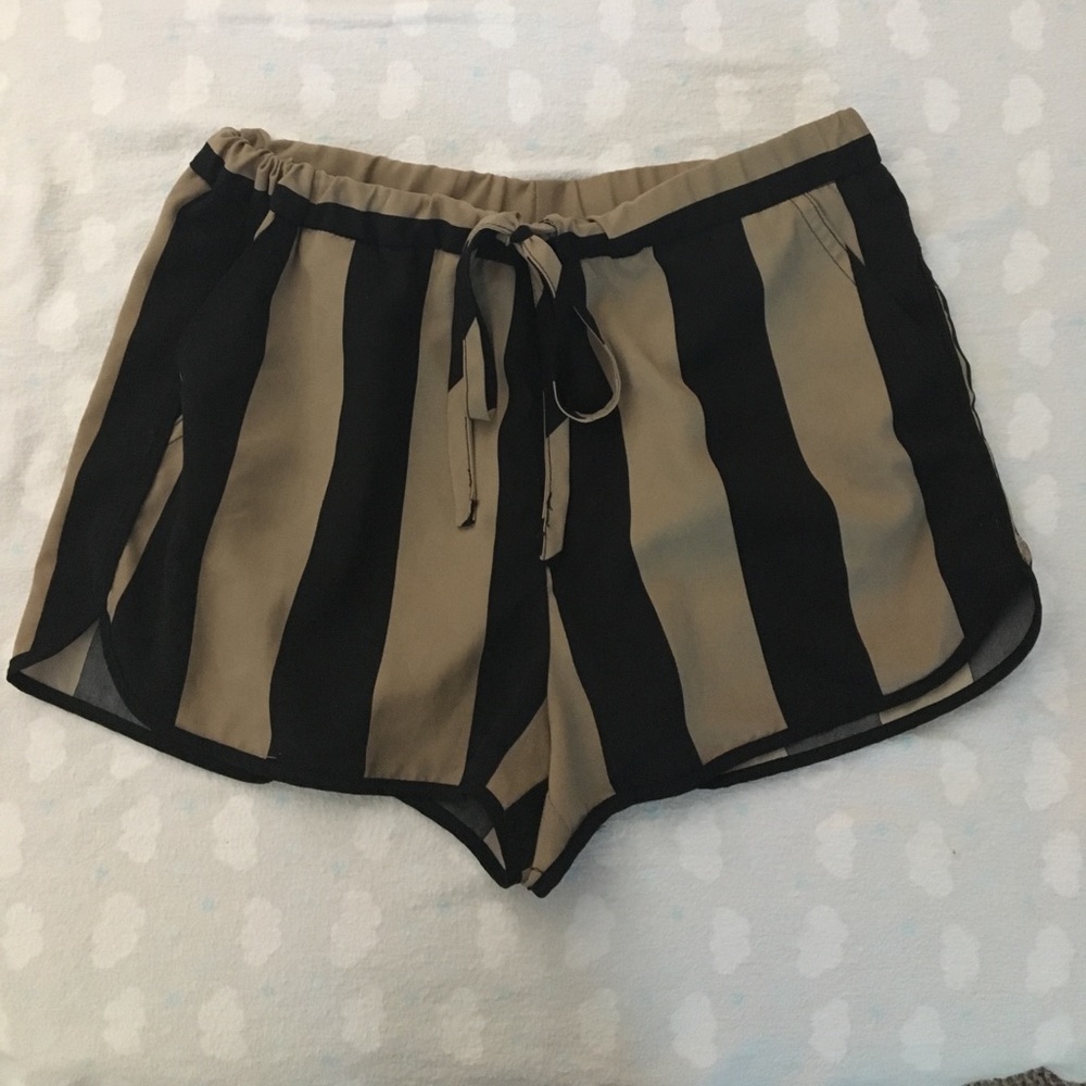 Tan and black Forever21 shorts small